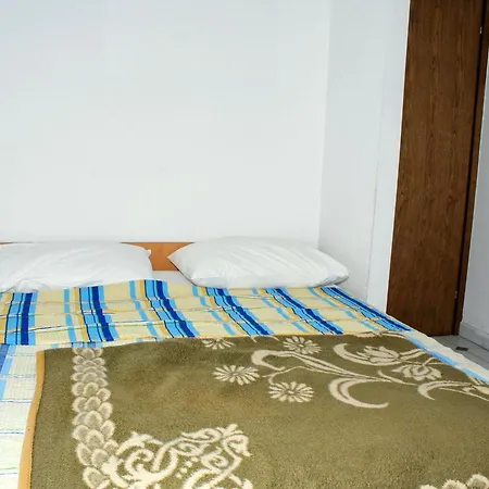 شقة 2757a أوميس